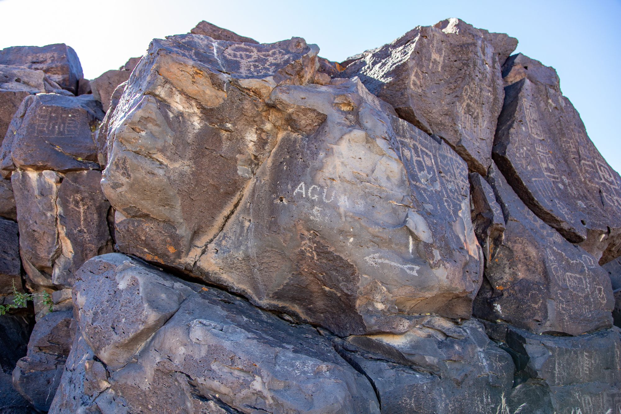 Sacramento Wash Petroglyphs