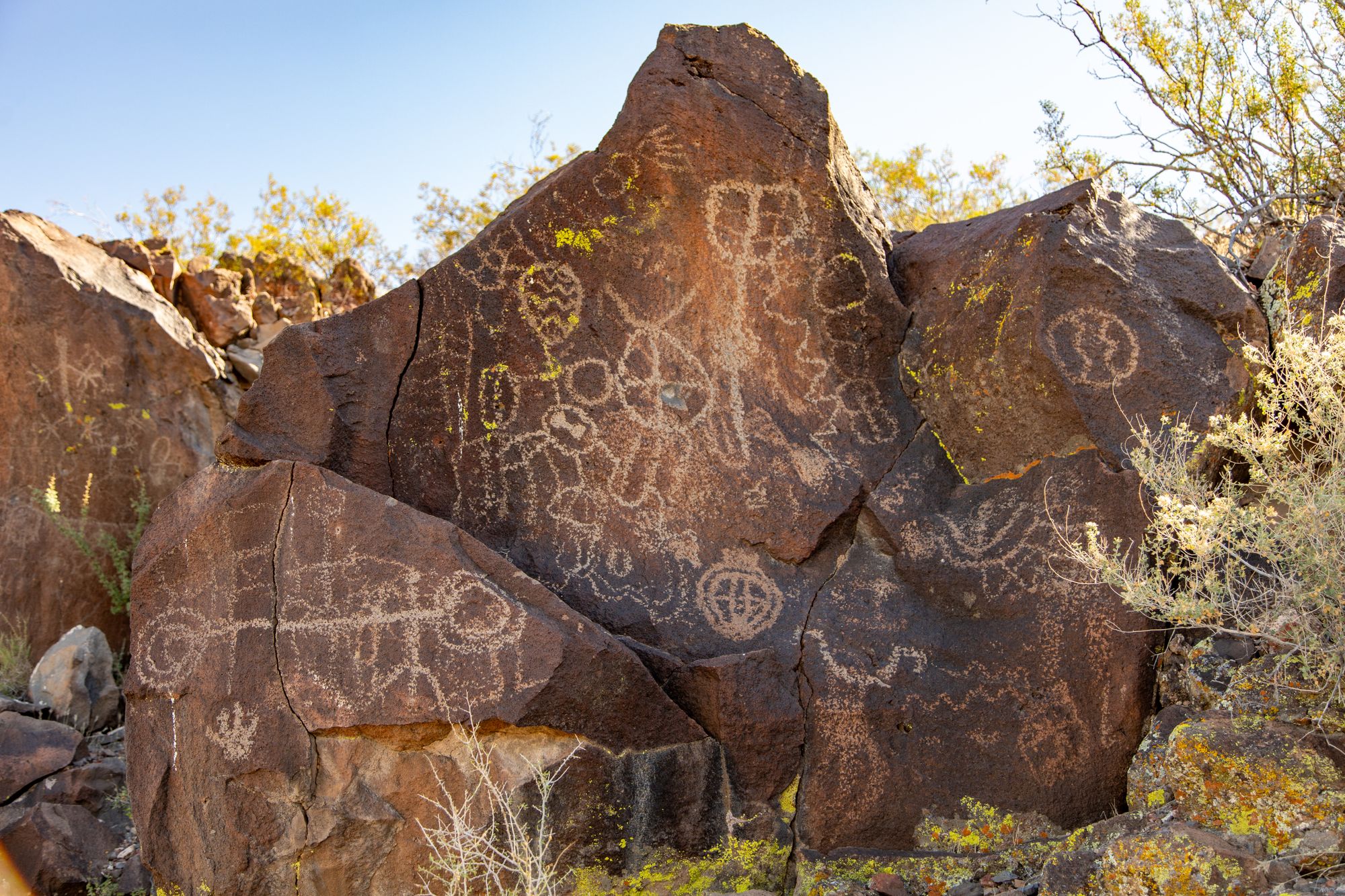 Sacramento Wash Petroglyphs