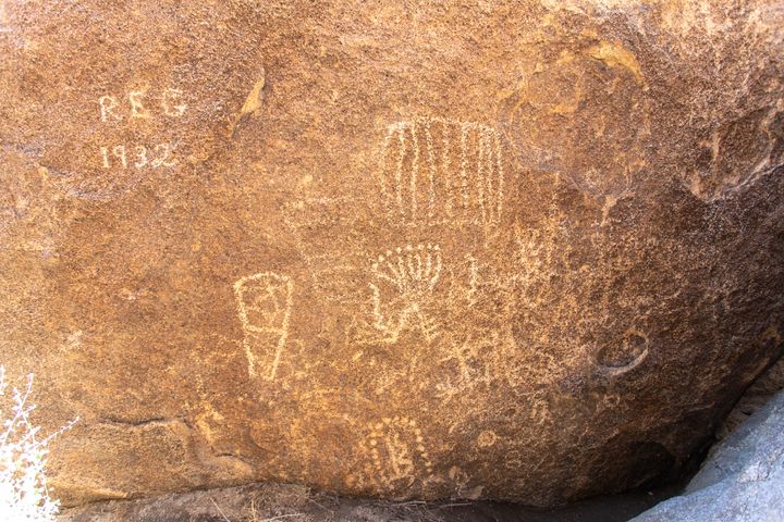 1932 Slot Canyon Petroglyphs